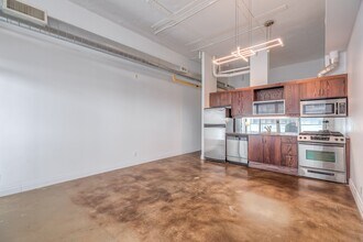 233 Carlaw Ave in Toronto, ON - Building Photo - Building Photo