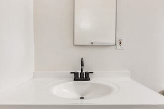 439 S Catalina St in Los Angeles, CA - Building Photo - Floor Plan