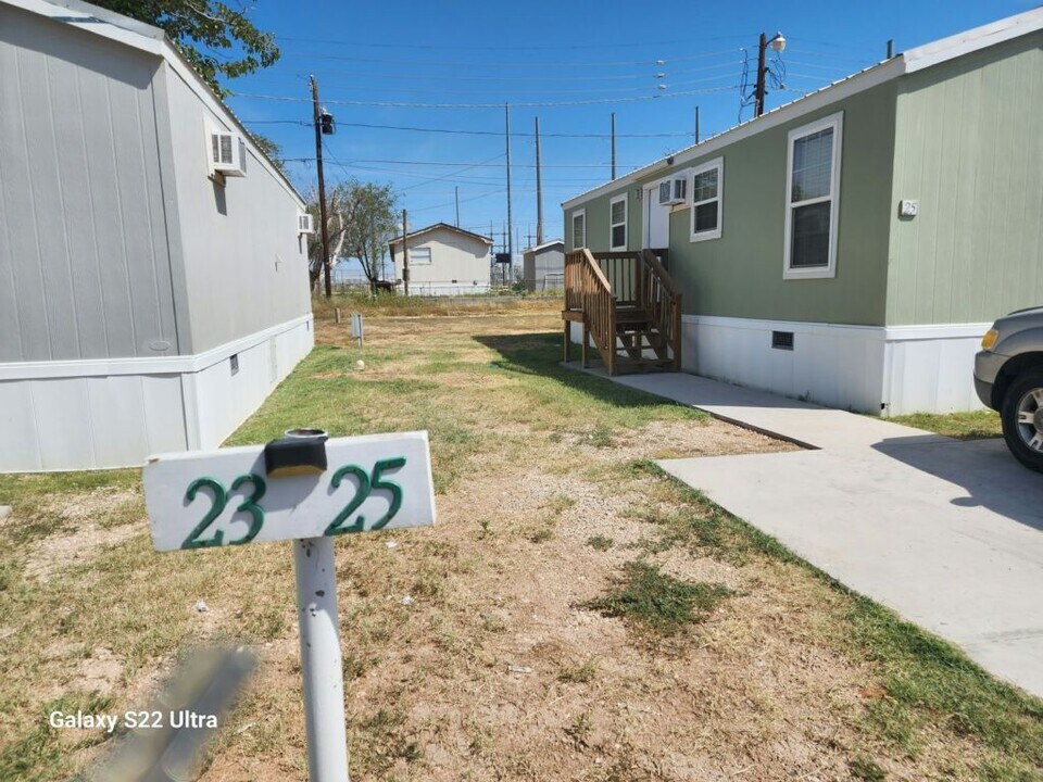 1122 Gary Terrace in Odessa, TX - Building Photo
