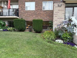 40 Torbolton Dr in Toronto, ON - Building Photo - Building Photo