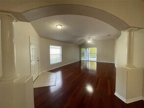 1228 Bensbrooke Dr in Wesley Chapel, FL - Building Photo - Building Photo