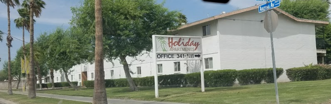 Holiday Apartments in Yuma, AZ - Building Photo - Other