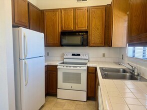 4576 Hawley Blvd in San Diego, CA - Foto de edificio - Building Photo