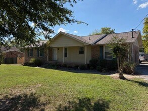 287 Old Shackle Island Rd in Hendersonville, TN - Building Photo - Building Photo