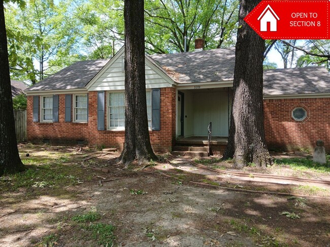 property at 1019 Little John Rd