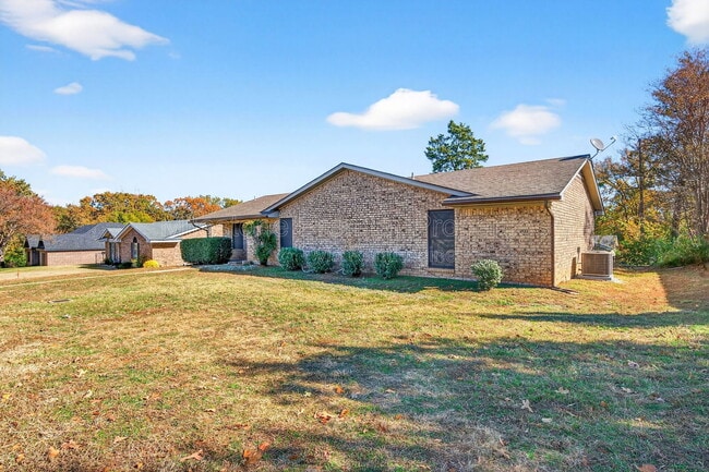 3014 Jennifer Ave in Denison, TX - Building Photo - Building Photo