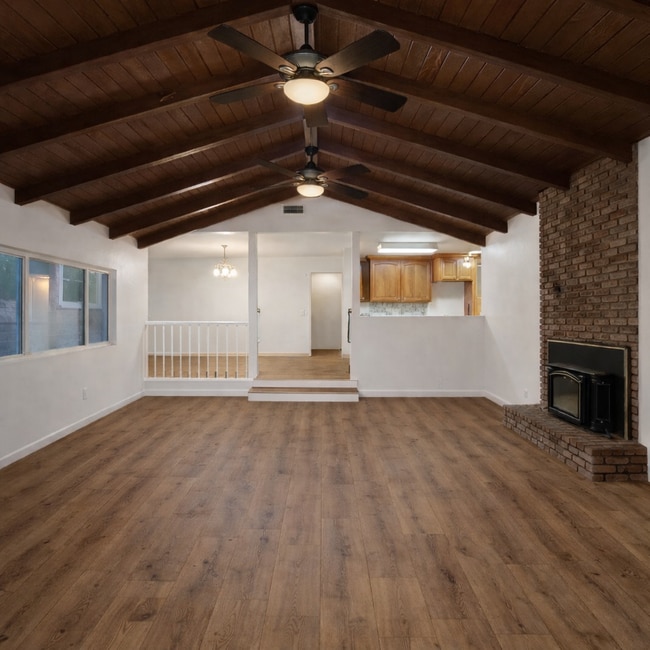 property at 434 Summerhill Ct