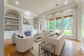 32810 Waltham Crossing in Fulshear, TX - Building Photo - Building Photo