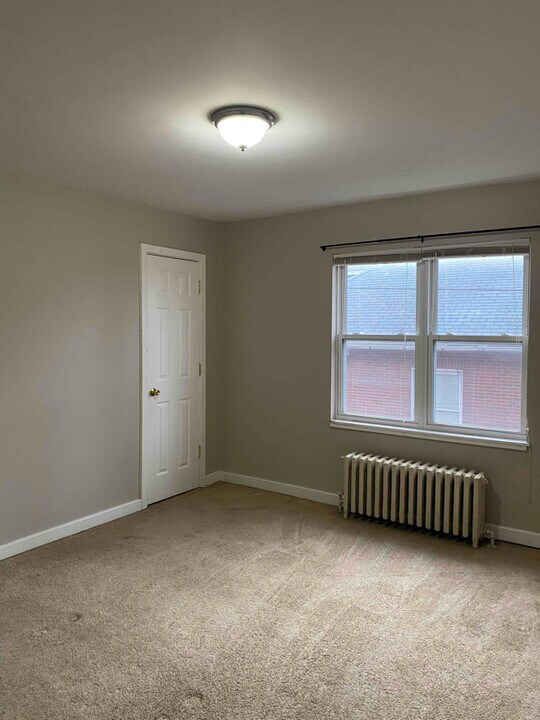 1005 Hanover Ave in Allentown, PA - Building Photo