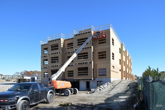 Delano in South Dartmouth, MA - Building Photo - Primary Photo