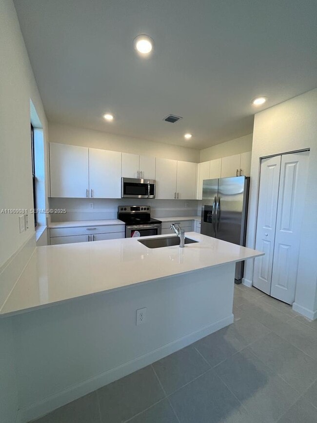 28660 SW 134th Ct in Homestead, FL - Building Photo - Building Photo