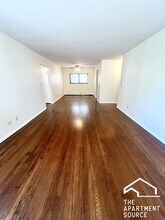 1644 W Sherwin Ave, Unit 2B in Chicago, IL - Building Photo - Building Photo