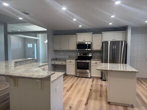 2018 Broad St in Crestview, FL - Building Photo - Building Photo