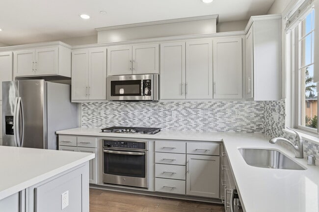 621 Cinnamon Cir in Mountain View, CA - Building Photo - Building Photo