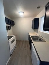 1777 N Drury Ave in Springfield, MO - Building Photo - Building Photo