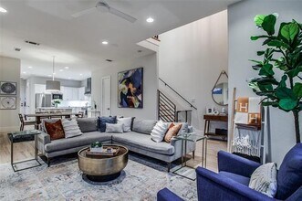 5564 Martel Ave in Dallas, TX - Building Photo - Building Photo