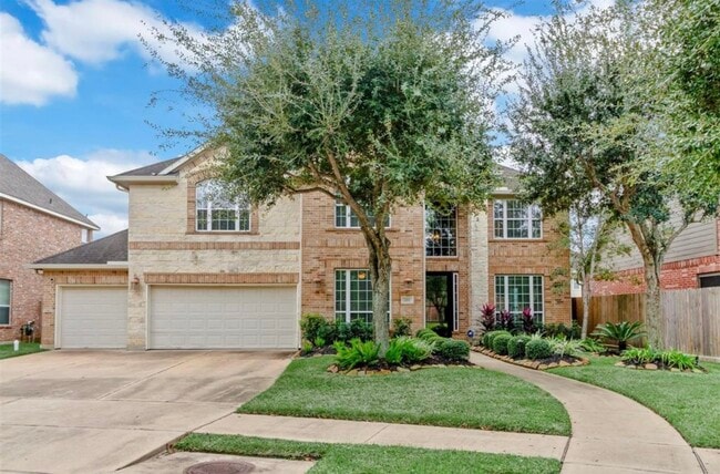 2211 Mad River Ln in Missouri City, TX - Building Photo - Building Photo