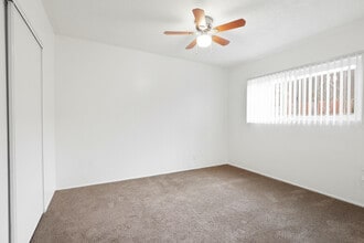 768 Gaviota Ave. in Long Beach, CA - Foto de edificio - Building Photo