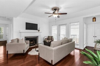 3105 San Jacinto St in Dallas, TX - Building Photo - Building Photo