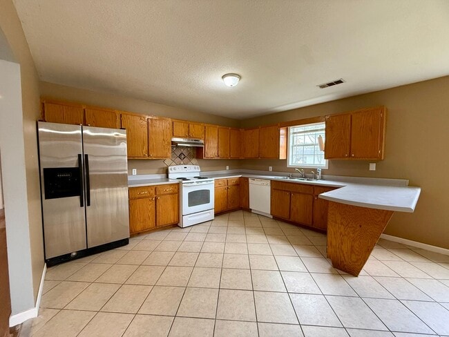 property at 205 N 18th Ave