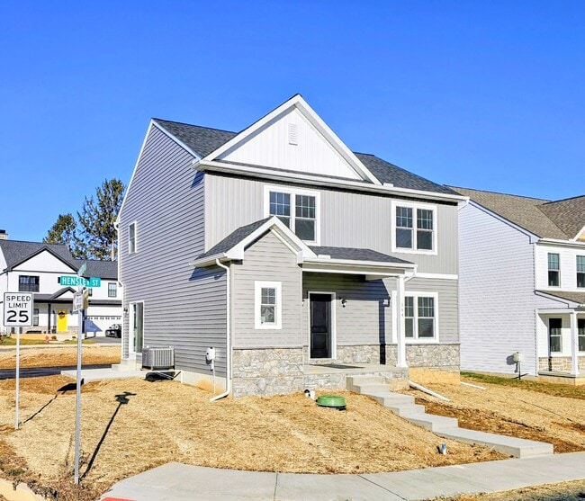 394 Hensley St in Lititz, PA - Building Photo - Building Photo