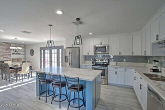 8637 E Palm Ln in Scottsdale, AZ - Building Photo - Building Photo