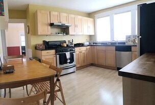 52 Dimick St in Somerville, MA - Building Photo