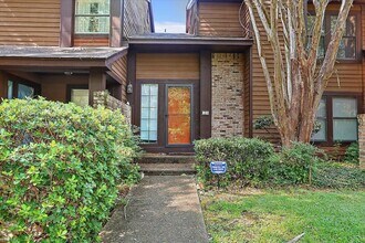 14 Shore Dr in Clinton, MS - Building Photo - Building Photo