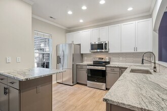606 Walnut Woods Dr in Morrisville, NC - Building Photo - Building Photo