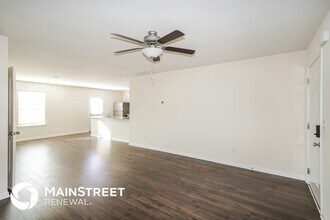 130 Westcott St in La Vergne, TN - Foto de edificio - Building Photo