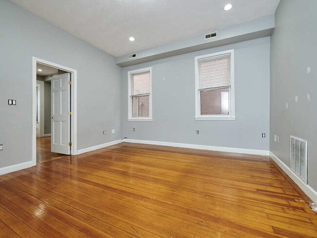 90 Chestnut St in Chelsea, MA - Building Photo - Building Photo