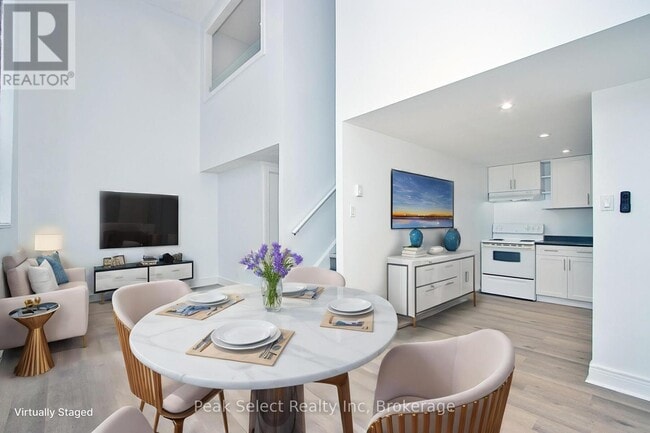 property at 20 Water St S