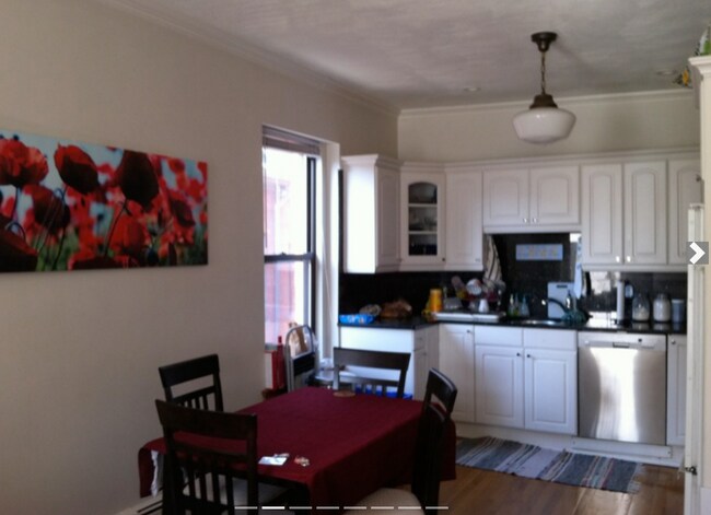 13 Worcester St, Unit 2 in Boston, MA - Building Photo - Building Photo