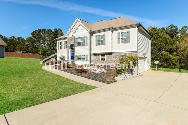 39 Little Crk Mnr Ct in Dallas, GA - Building Photo - Building Photo