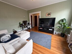 39 South St, Unit 62 in Boston, MA - Foto de edificio - Building Photo