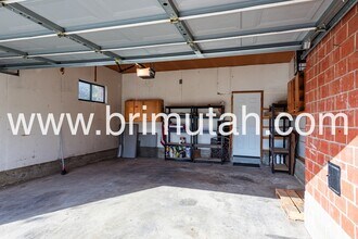 1737 E Lahar Dr in Salt Lake City, UT - Building Photo - Building Photo