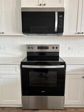 2305 US-77 in Round Rock, TX - Building Photo - Building Photo