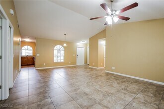803 Hamilton Ave in Lehigh Acres, FL - Building Photo - Building Photo