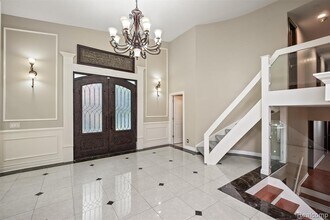 1125 Eton Cross Rd in Bloomfield Hills, MI - Building Photo - Building Photo