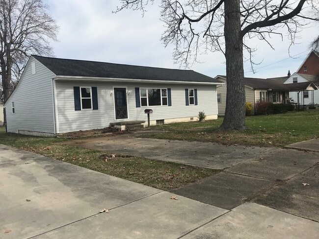 820 Oakdale Rd in Kingsport, TN - Building Photo - Building Photo