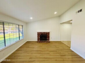 2730 E Ave K4 in Lancaster, CA - Building Photo - Building Photo