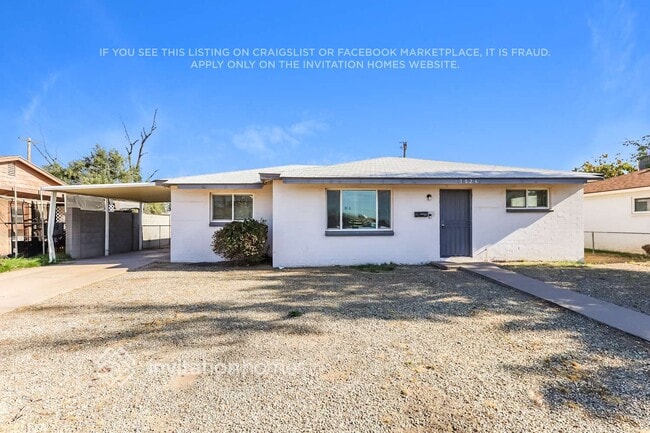 property at 3026 W Lawrence Ln