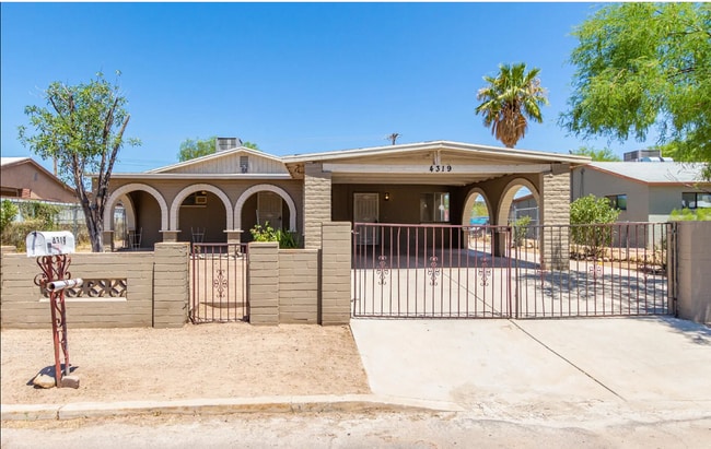 property at 4319 S 15th Ave