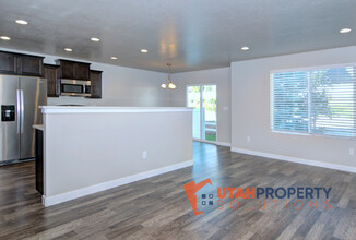 10878 Harvest Pointe Dr in South Jordan, UT - Building Photo - Building Photo