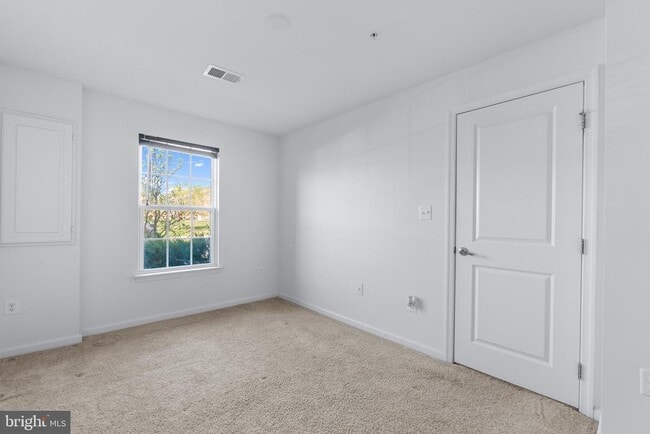 property at 5365 S Center Dr