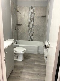 738 W Grover St photo'