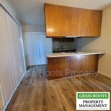 5742 Craig St in Loomis, CA - Foto de edificio - Building Photo