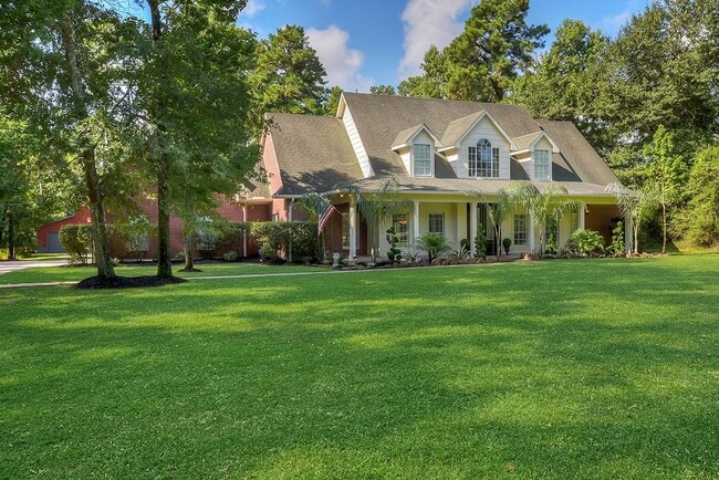 10819 Lake Windcrest Blvd in Magnolia, TX - Building Photo - Building Photo