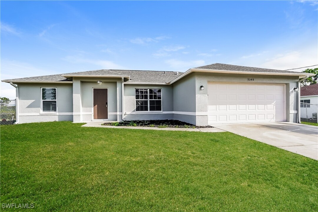 5140 27th St SW in Lehigh Acres, FL - Building Photo