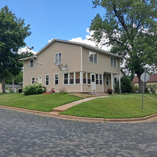 property at 401 Lewis St